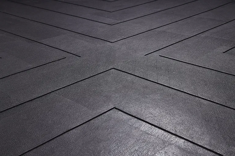 DZ77012 – DEE ZEE Bed Mat, Direct-Fit Without Raised Edges 3/8 Inch Thick Black Rubber X-Pattern - view 3